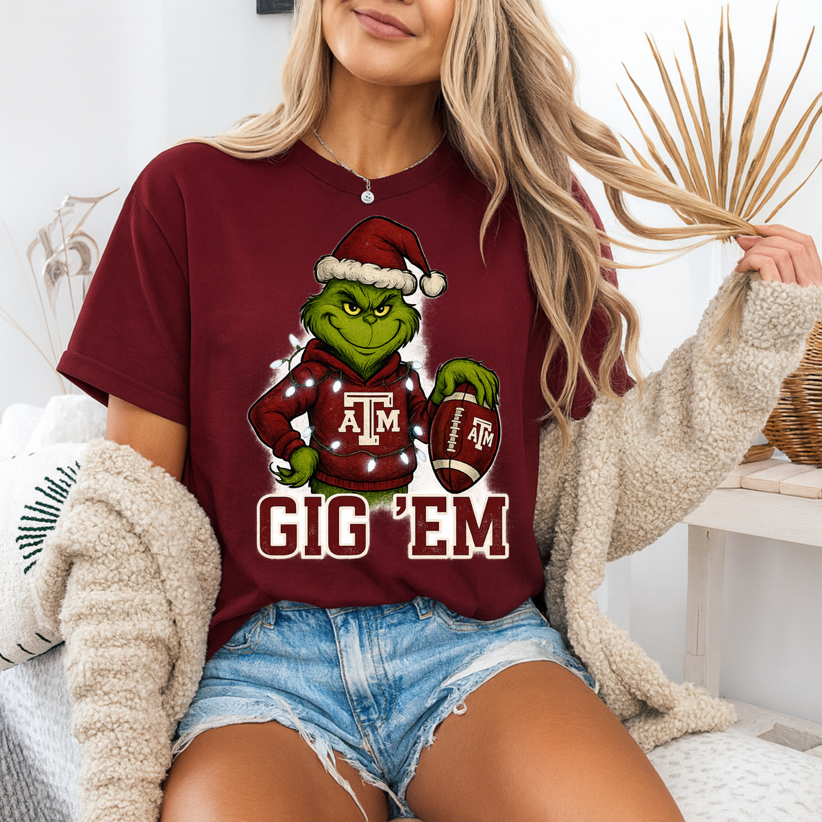Texas A&M “Gig ’Em Grinch” Christmas Tee